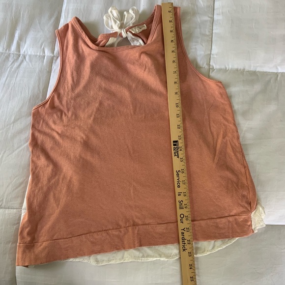 SOLD✨3/$8✨Entro Pink and White Ruffle Tank Top - Picture 6 of 7